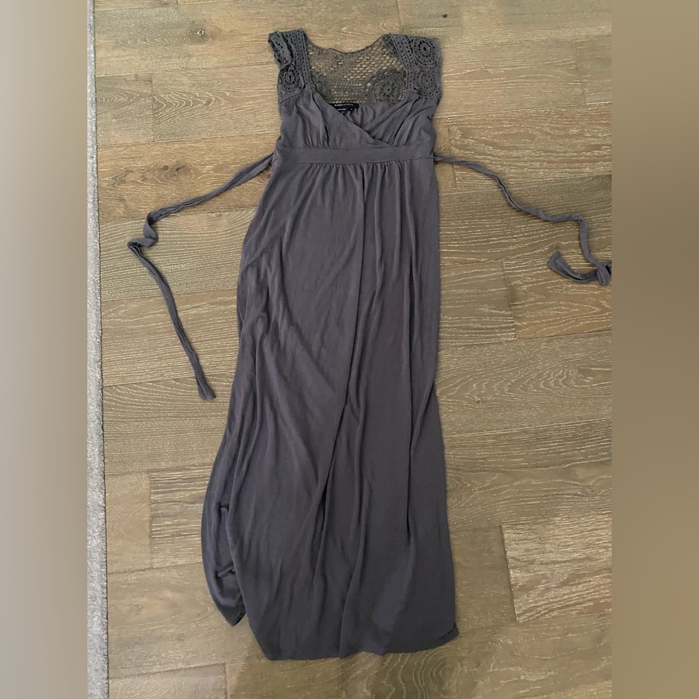 New BCBGMaxAzria Charcoal Gray Crochet Maxi Jersey Belted Cap Sleeves Dress S